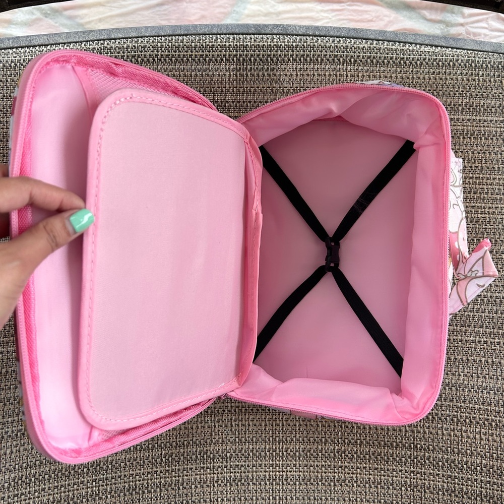 NWOT My Melody Travel Bag - Picture 6 of 6